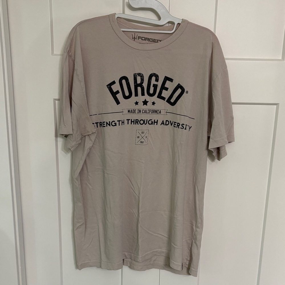 Men's Tan Graphic T-Shirt